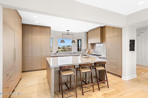 1437 Ocean Avenue Mantoloking NJ 08738