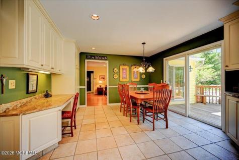 242 Williamsburg Drive Shrewsbury Boro NJ 07702