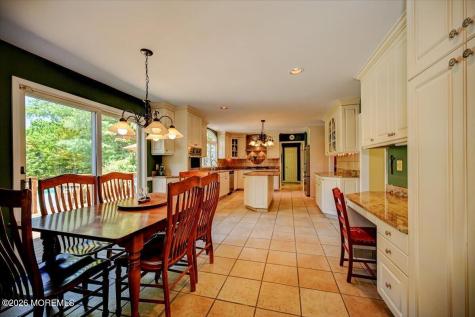 242 Williamsburg Drive Shrewsbury Boro NJ 07702