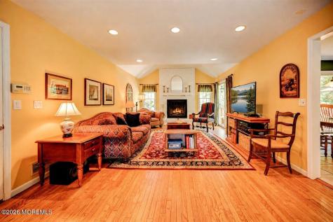 242 Williamsburg Drive Shrewsbury Boro NJ 07702
