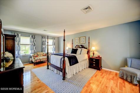 242 Williamsburg Drive Shrewsbury Boro NJ 07702