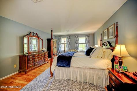 242 Williamsburg Drive Shrewsbury Boro NJ 07702