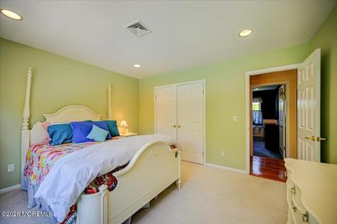 242 Williamsburg Drive Shrewsbury Boro NJ 07702
