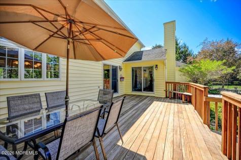 242 Williamsburg Drive Shrewsbury Boro NJ 07702