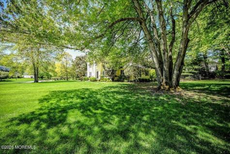 242 Williamsburg Drive Shrewsbury Boro NJ 07702