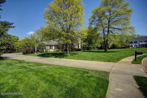 242 Williamsburg Drive Shrewsbury Boro NJ 07702