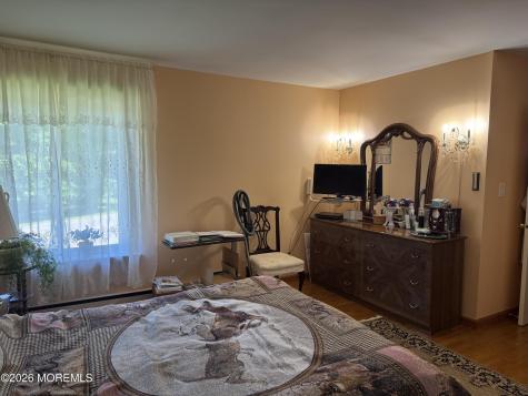 147 Amberly Drive Manalapan NJ 07726