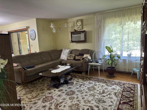 147 Amberly Drive Manalapan NJ 07726