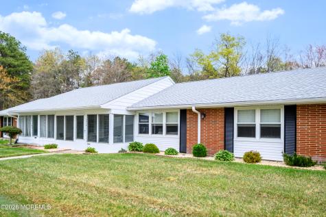 343B Canterbury Court Lakewood NJ 08701
