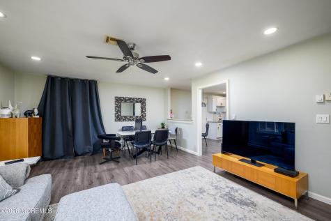 343B Canterbury Court Lakewood NJ 08701