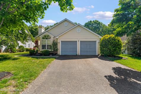 53 Skyline Drive Lakewood NJ 08701