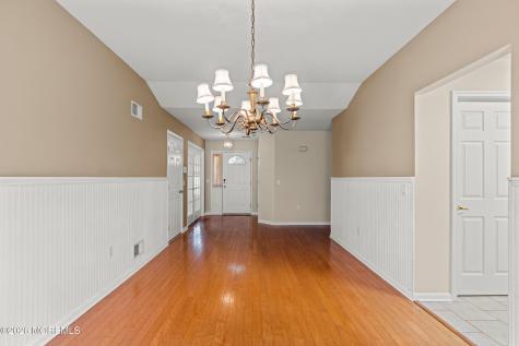 53 Skyline Drive Lakewood NJ 08701
