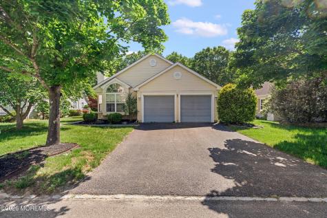 53 Skyline Drive Lakewood NJ 08701