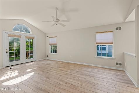 53 Skyline Drive Lakewood NJ 08701