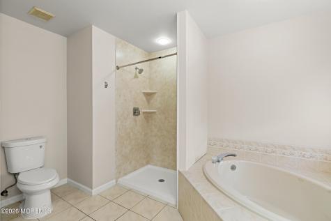 53 Skyline Drive Lakewood NJ 08701