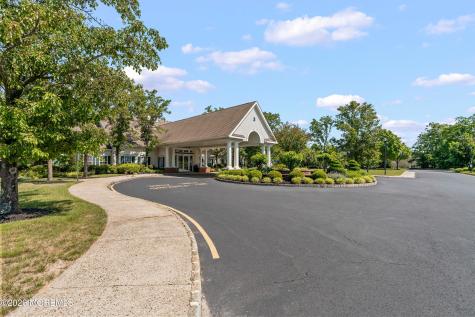 53 Skyline Drive Lakewood NJ 08701