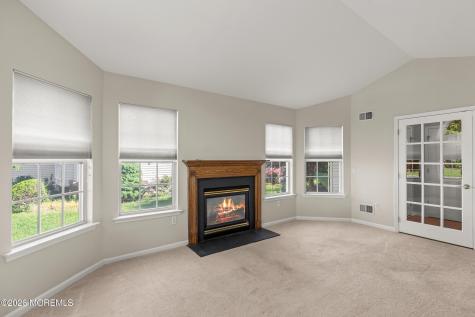 53 Skyline Drive Lakewood NJ 08701