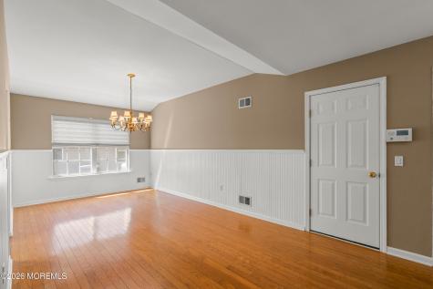 53 Skyline Drive Lakewood NJ 08701