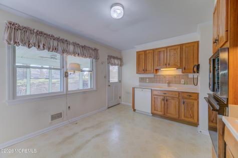 25 Buttonwood Drive Fair Haven NJ 07704
