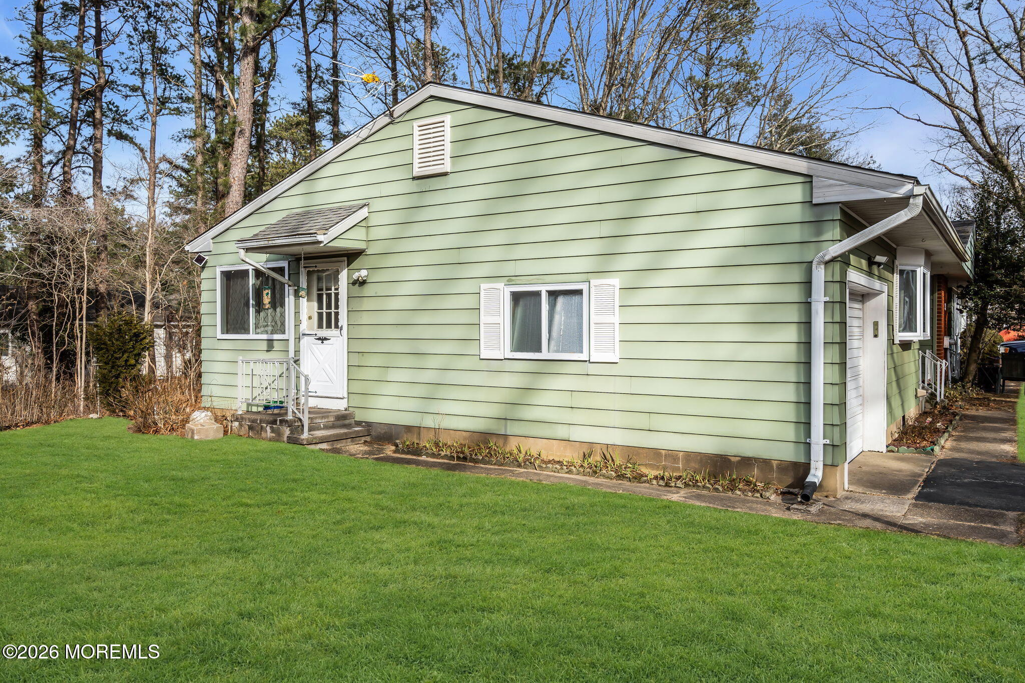 3 New Hampshire Lane Manchester NJ 08759