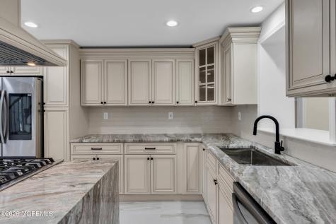 537 S Atlantic Avenue Matawan NJ 07747