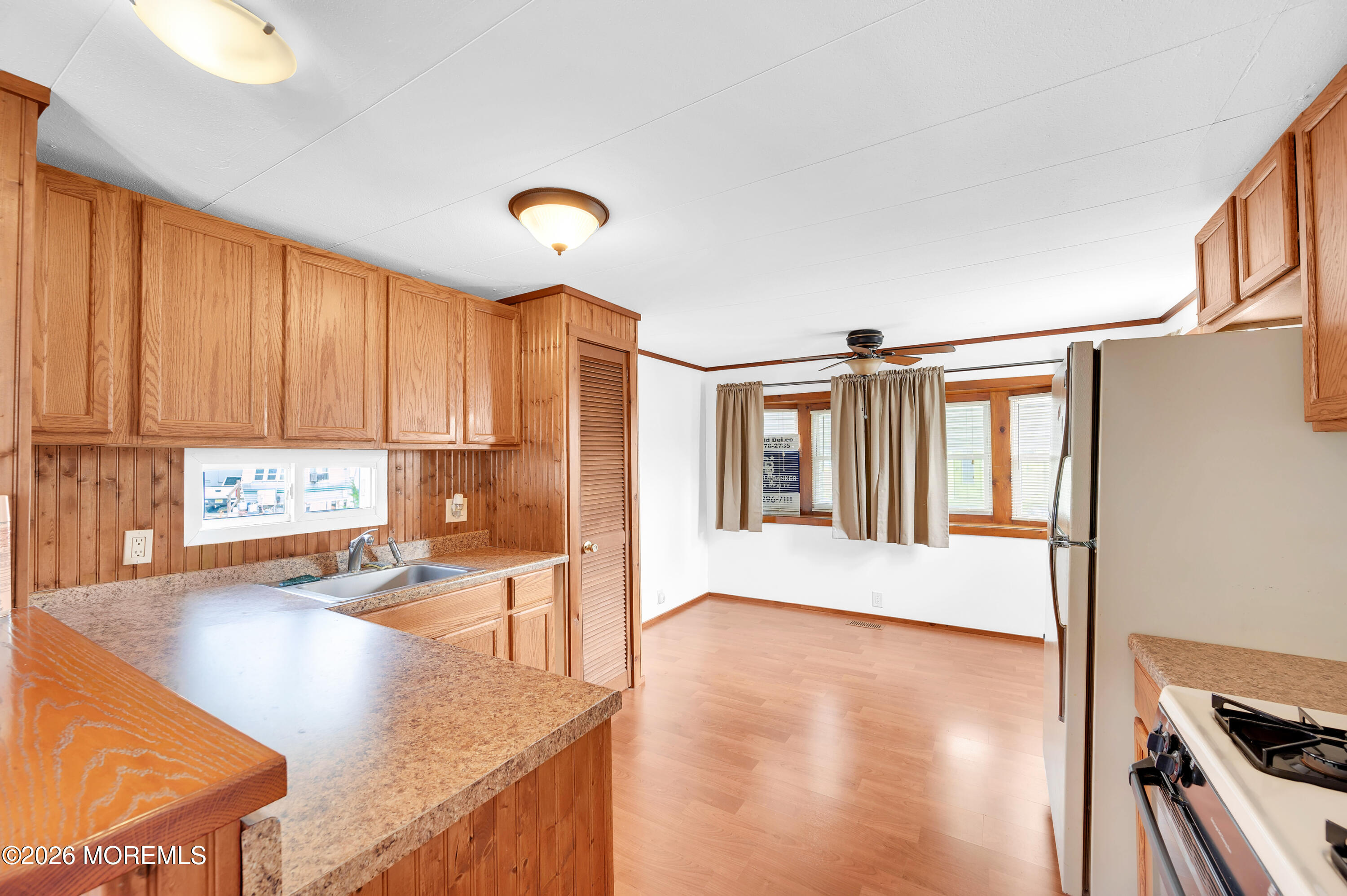 215 E Bay Avenue Manahawkin NJ 08050