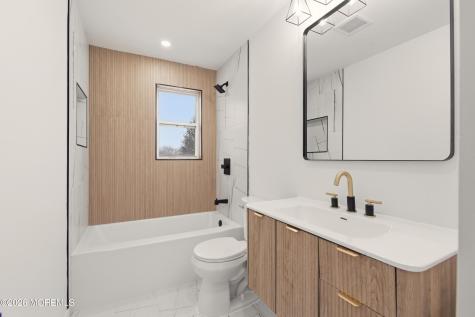 1041 Mulberry Place Toms River NJ 08753