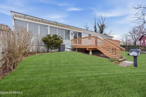 1041 Mulberry Place Toms River NJ 08753