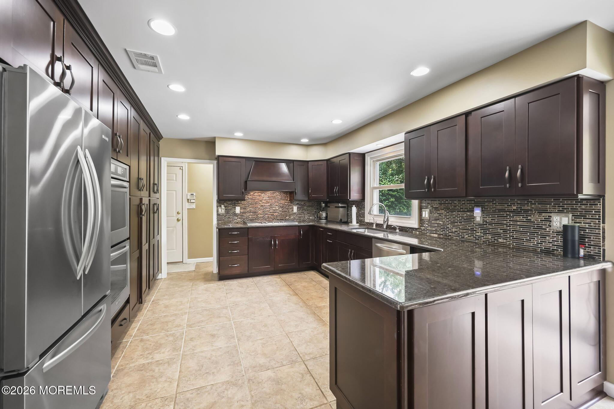 29 Tharp Lane Marlboro NJ 07746