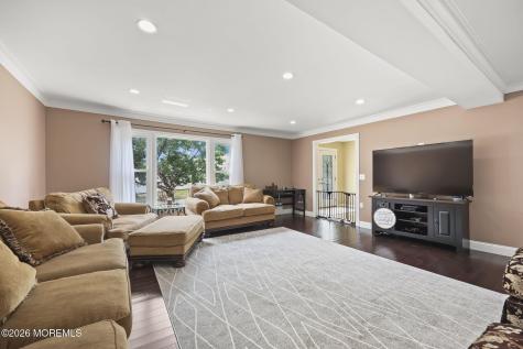 29 Tharp Lane Marlboro NJ 07746