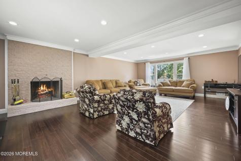 29 Tharp Lane Marlboro NJ 07746