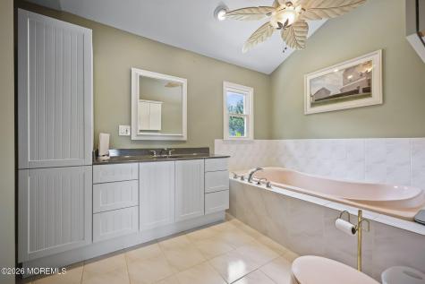 29 Tharp Lane Marlboro NJ 07746