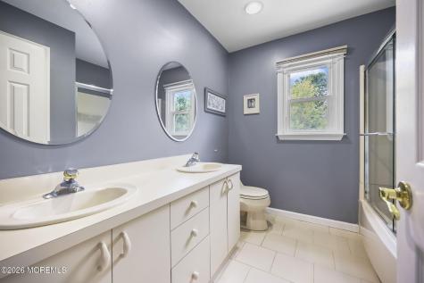 29 Tharp Lane Marlboro NJ 07746