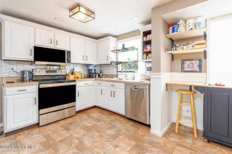 83 Saint Andrews Drive Little Egg Harbor NJ 08087