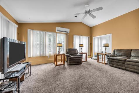 3 Carlo Drive Keansburg NJ 07734