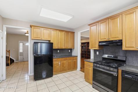 13 Independence Court Lakewood NJ 08701