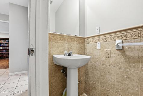 13 Independence Court Lakewood NJ 08701
