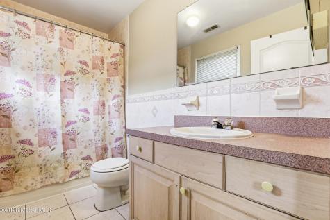 13 Independence Court Lakewood NJ 08701