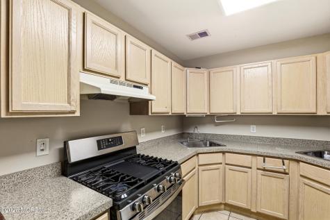 13 Independence Court Lakewood NJ 08701