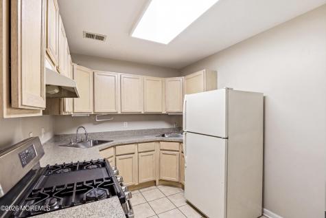 13 Independence Court Lakewood NJ 08701