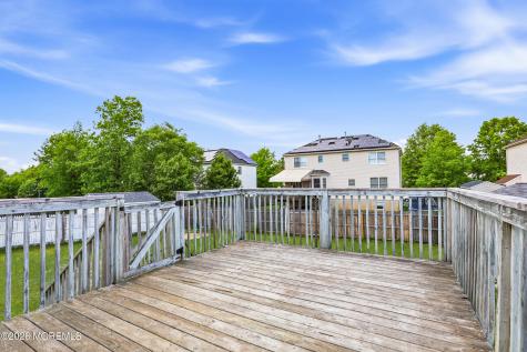 13 Independence Court Lakewood NJ 08701