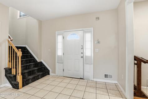 13 Independence Court Lakewood NJ 08701