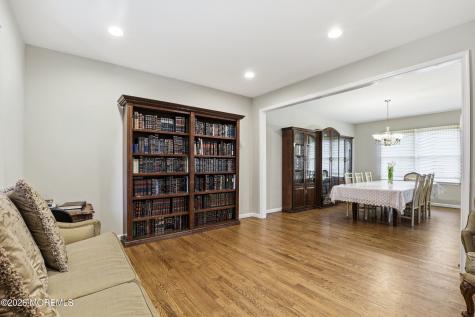 13 Independence Court Lakewood NJ 08701