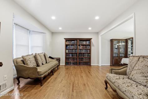 13 Independence Court Lakewood NJ 08701