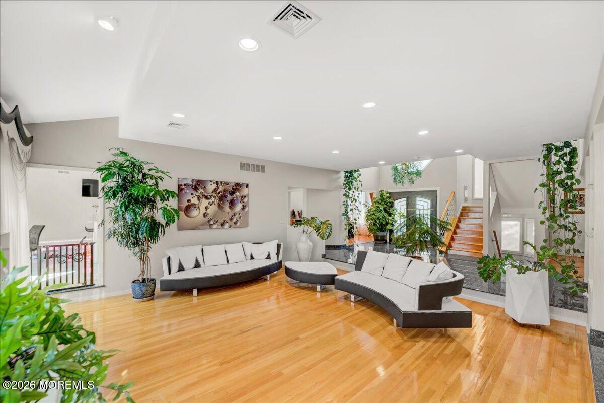 5 Cherry Point Court Morganville NJ 07751
