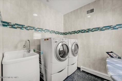 5 Cherry Point Court Morganville NJ 07751
