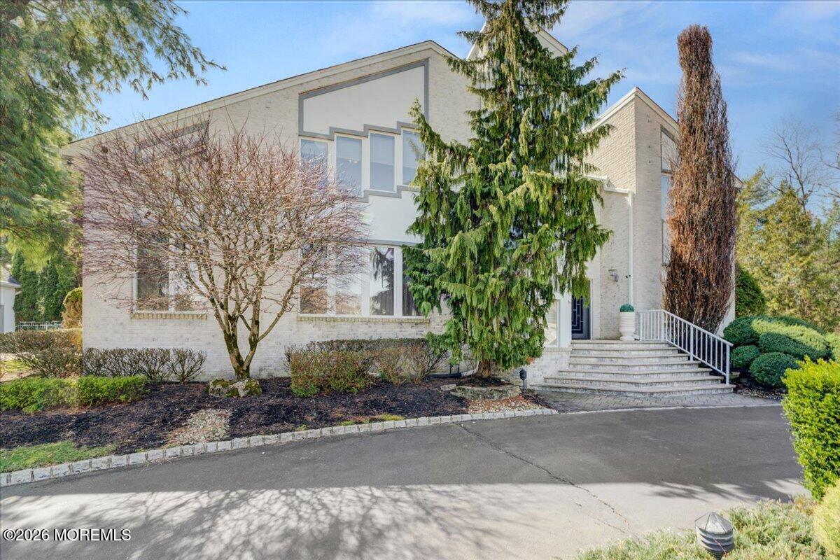 5 Cherry Point Court Morganville NJ 07751