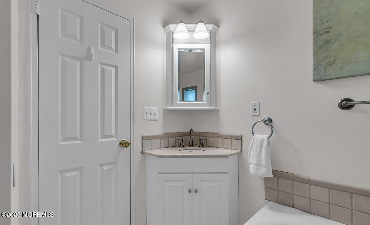 221 Harrison Avenue Oakhurst NJ 07755