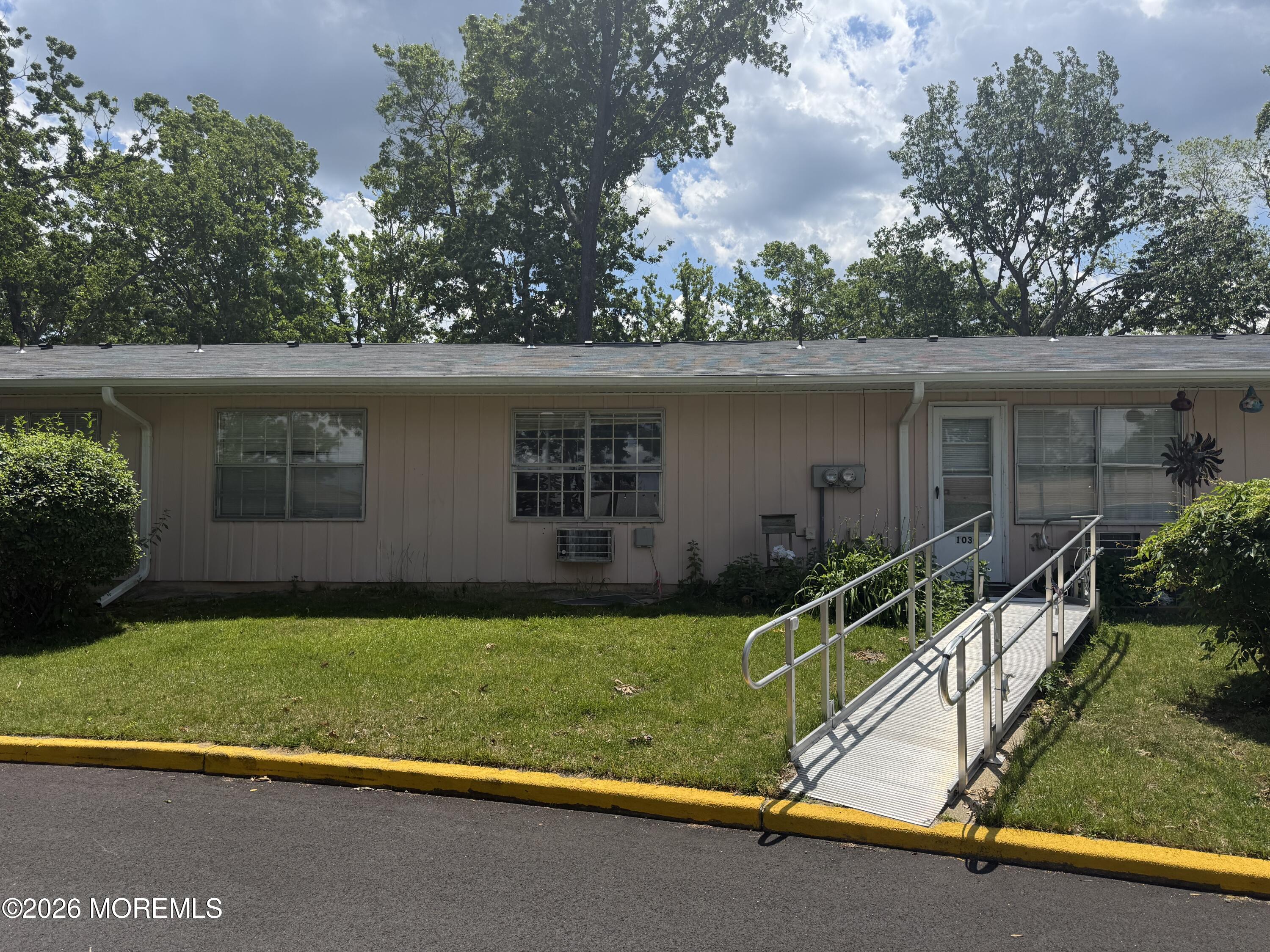 103C Edinburgh Lane Lakewood NJ 08701