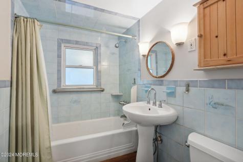 43 Pinewood Drive Neptune Township NJ 07753